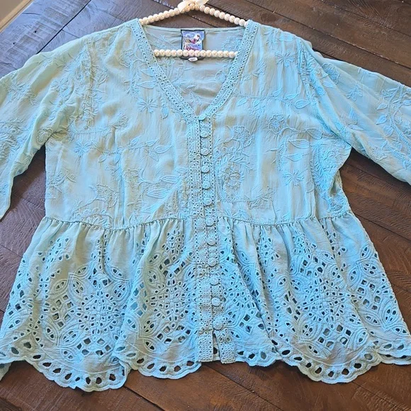 Johnny Was Ingrid Reveka Blouse - Picture 5 of 10